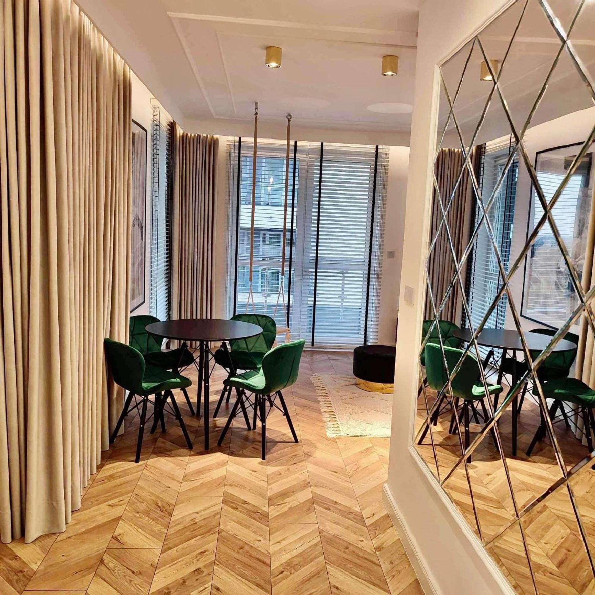 דירות קושאלין Wloski Apartament מראה חיצוני תמונה